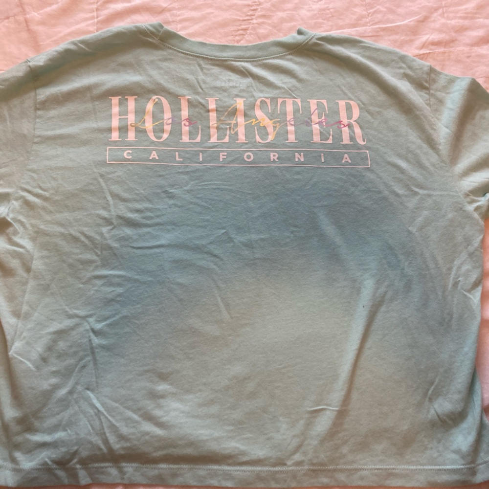 Hollister crop T-shirt